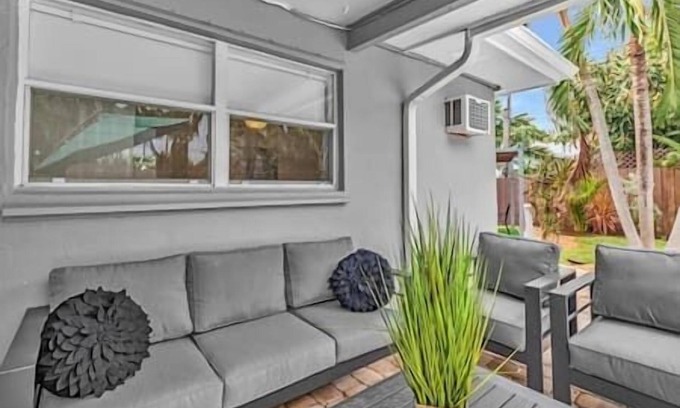 Middle River Terrace Casa | Sunny Days Getaway, 5BD Heated Pool Family Home!