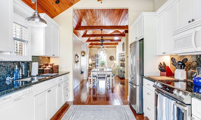 Meadows Casa | Sunny, Dog-Friendly Historical Home w/ Private Hot Tub, Central AC, WiFi, & W/D