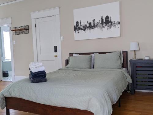 Durham Apartamento | Sunny Efficiency In Historic Home
