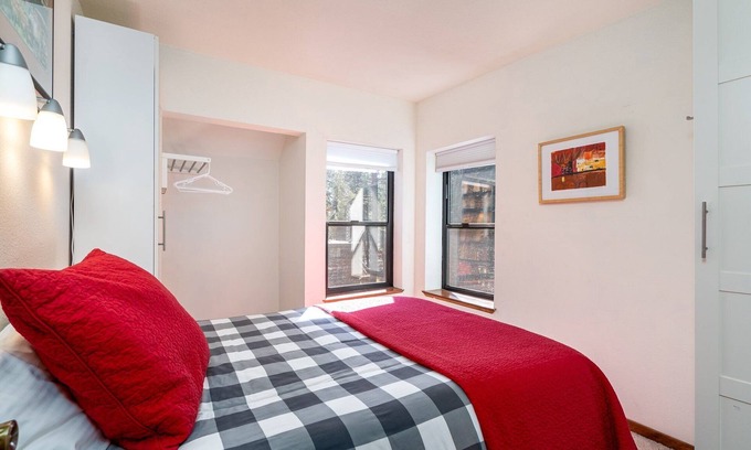 Bear Valley Casa | Sunny End Unit Condo! - Tamarack #20 by Bear Valley Vacation Rentals
