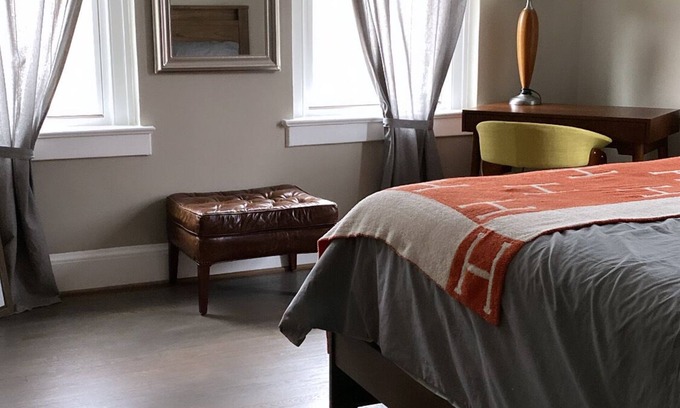Adams Morgan Apartamento | Sunny Furnished 1 Bedroom Apt in Adams Morgan