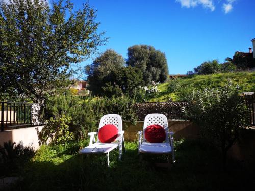Villasimius Casa | Sunny garden house