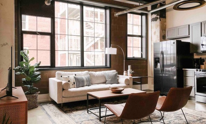 Old City Apartamento | Sunny Gay St Loft in Sterchi