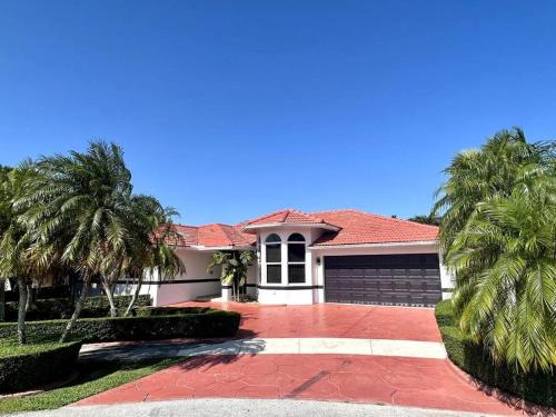 Tamiami Casa | Sunny Getaway: Relaxing Miami Home
