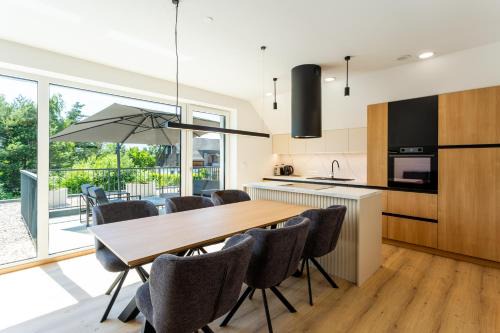 Lesce Apartamento | Sunny Green Escape - Apartment with Terrace