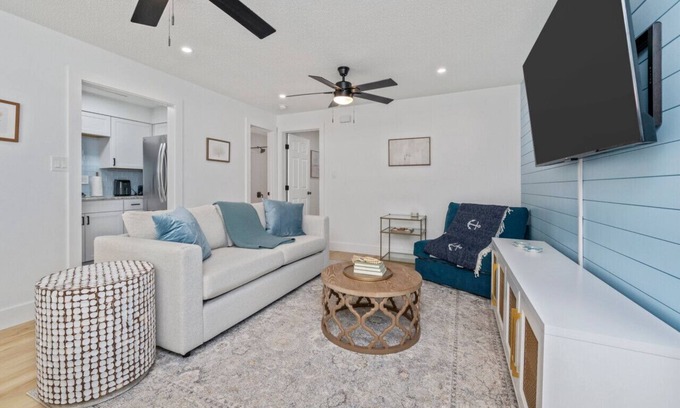 Wright Apartamento | Sunny Haven #621: 1BR Townhome in Fort Walton