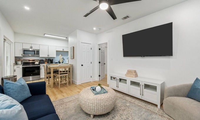 Wright Apartamento | Sunny Haven #617: 1BR Townhome in Fort Walton