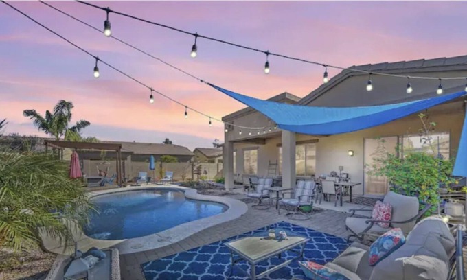 Surprise Farms Casa | Sunny home with private heated pool, high-speed WiFi, central AC & washer/dryer