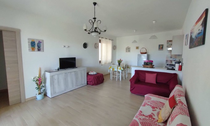 Budoni Casa | ¡Casa de vacaciones con jardín cerca de la playa de Budoni!