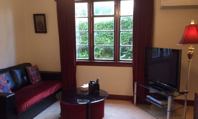 Kaikorai Apartamento | Soleado Inner City Alojamiento - Roslyn, Dunedin