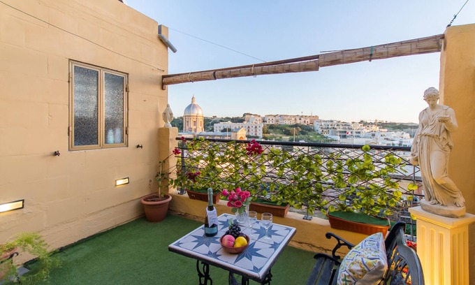 Kalkara Casa | Sunny Maltese townhouse Madonnina Kalkara, Kalkara, Malta