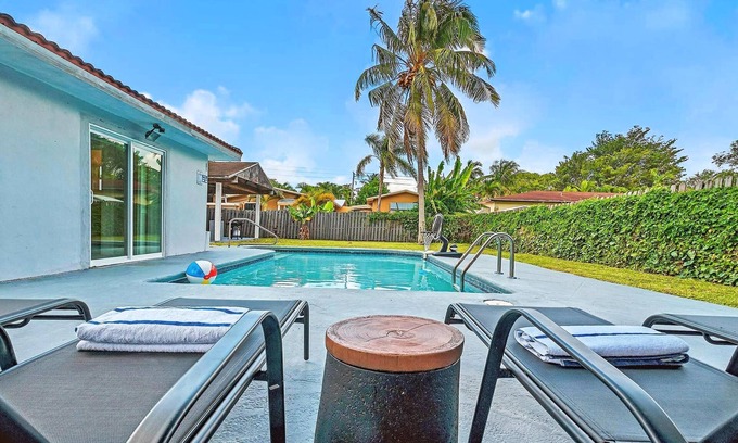 Miami Shores Casa | Escapada en Miami Piscina BBQ Ubicación Céntrica Ideal para Familias