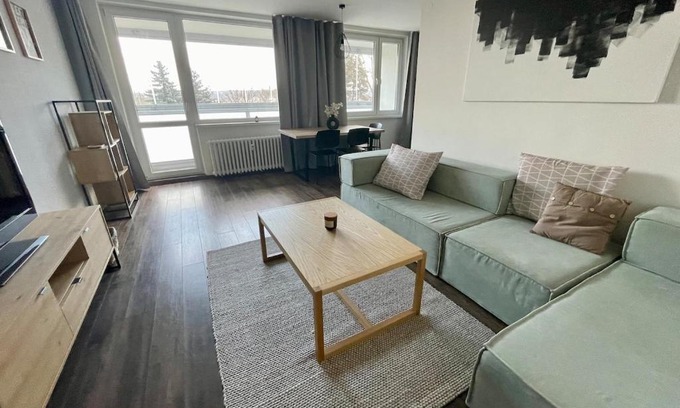 Zapad Apartamento | Sunny & Minimalist Apartment near the City Center