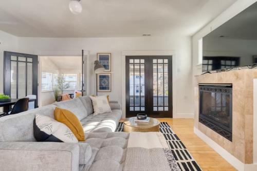 Belmont Apartamento | Sunny PDX 2BR - Local Eateries Parks & Espresso