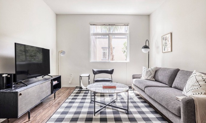 Los Angeles Apartamento | Sunny Playa del Rey 1BR w/ W/D, Gym, Pool, 5 min to beach, by Blueground