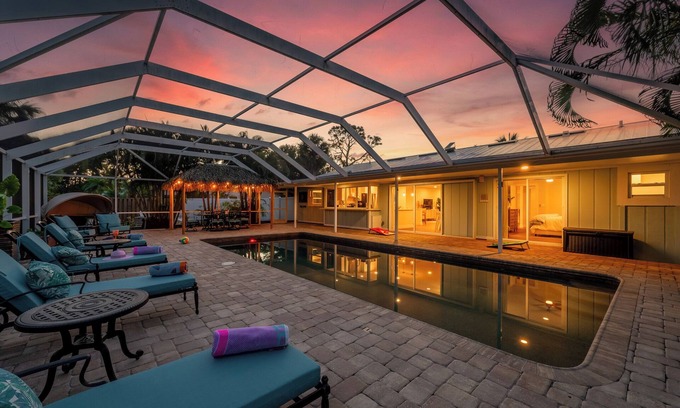 Catalina Isles Casa | Sunny Pool Oasis Offering Privacy & Pickle ball
