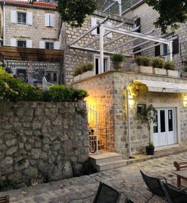 Perast Apartamento | Sunny Port Apartment & Rooms