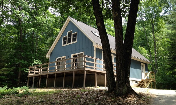 Eidelweiss Village Casa | Sunny Recently Renovated Chalet in Eidelweiss