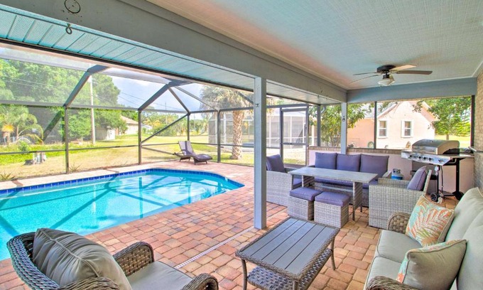Sebastian Highlands Casa | Sunny Sebastian Home with Lanai about 6 Mi to Beach