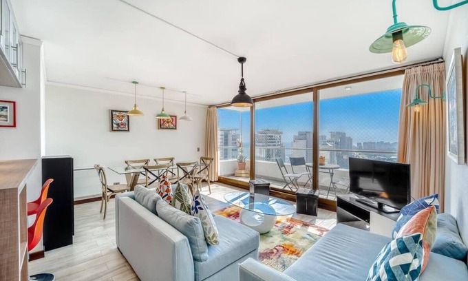 Renaca Apartamento | Sunny Side 3BR W/ View, 2 Parkings, Pool & Gym