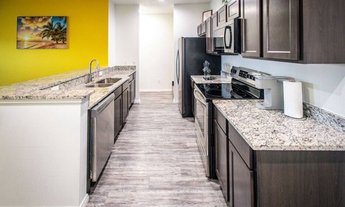 Odessa Casa | Sunny Side of West Texas