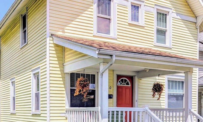 Saint Marys  Allen County Casa | Sunny Side Stay!