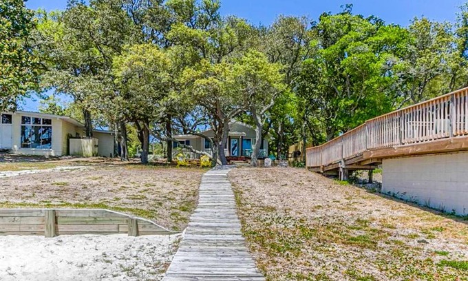 Ono Island Casa | Sunny South by Meyer Vacation Rentals
