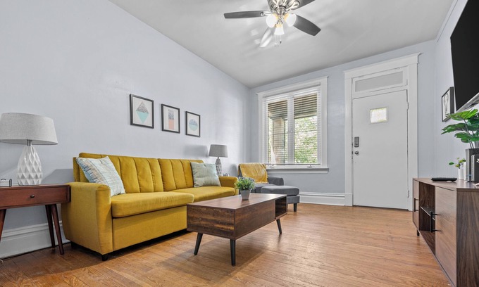 St. Louis Casa | Sunny South City Haven: 2BR Getaway