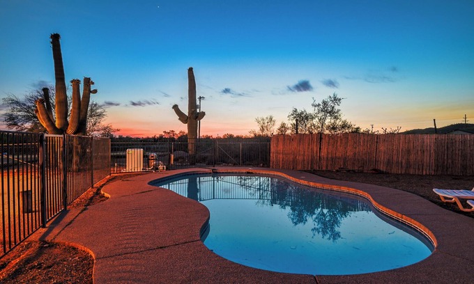 Tucson Estates Casa | Sunny Southwest Winter Getaway with Pool & Games