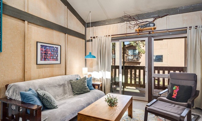 Bear Valley Condominio | Sunny, Spacious & Pet Friendly - Creekside #39 by Bear Valley Vacation Rentals