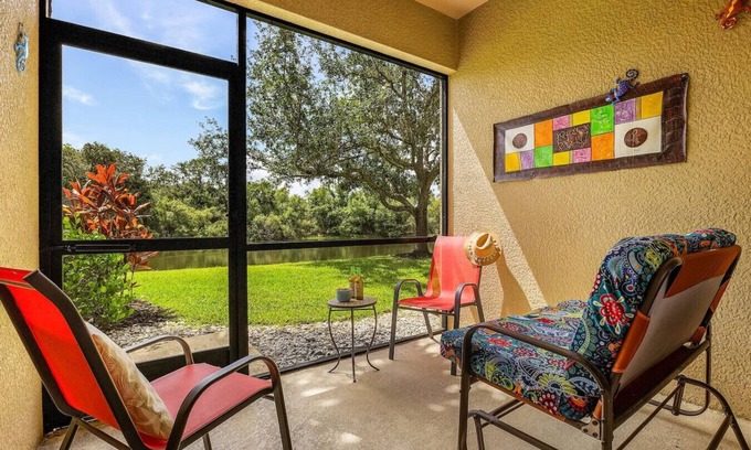 Fort Myers Casa | Sunny SW Florida Townhome Your Perfect Getaway!