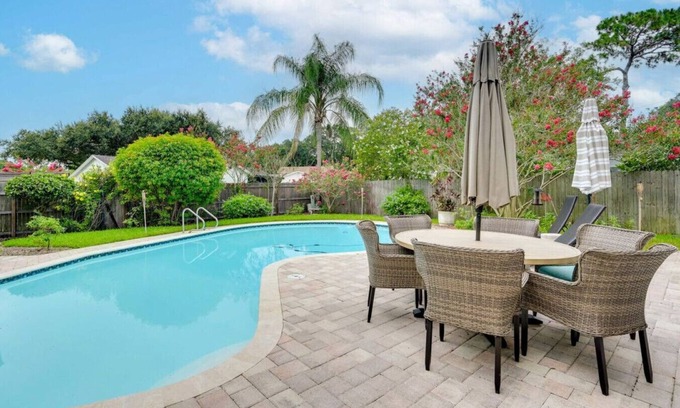 Lake Magdalene Casa | Sunny Tampa Oasis: Pool, Patio & Gazebo