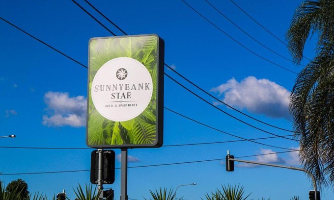 Eight Mile Plains Hotel | Sunnybank Star Hotel
