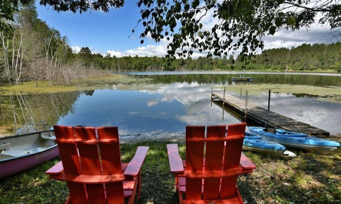 Solon Springs Casa | Sunnyside Cabin, Pet Friendly on Breakfast Lake in Barnes, WI