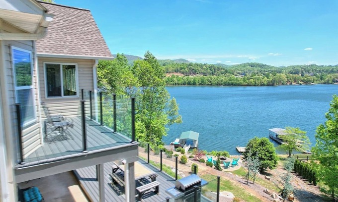 Hiawassee Casa | Sunnyside Shores - By Chatuge Home Concierge private dock, covered boat slip, deep water year round, hot tub, firepit, grill , lakefront