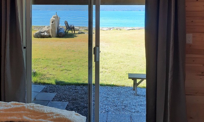 Brew Bay Cabina | Sunray Cabana, private oceanfront getaway!