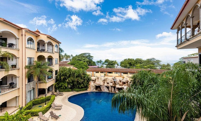 Tamarindo Apartamento | Sunrise 33- 3 Bedroom Poolside Condo