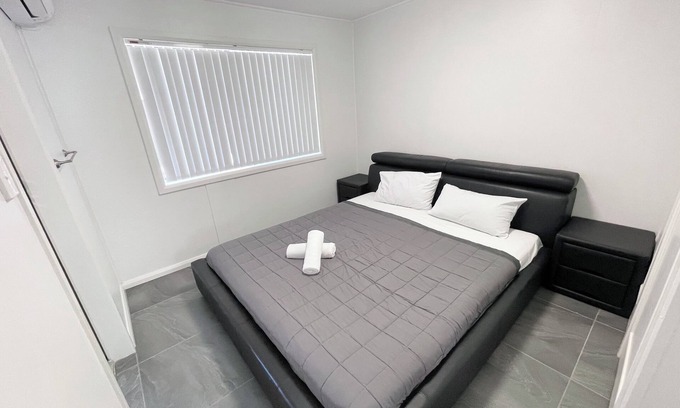 Surfers Paradise Apartamento | Sunrise Apt 4 · Cozy 1BR · Poolside Escape