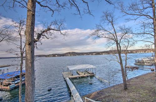 Sunrise Beach Casa | Sunrise Beach Cottage with Dock and Boat Launch!
