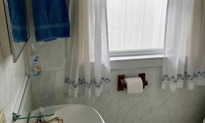 Au Gres Casa | Sunrise Beach Cottage