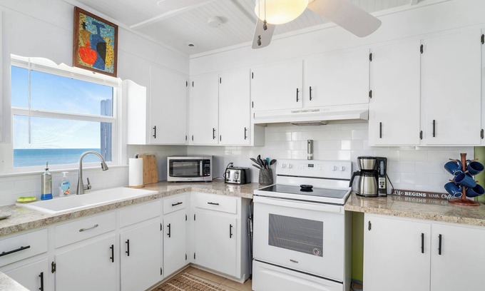 North Topsail Beach Casa | Sunrise Cottage by the Sea