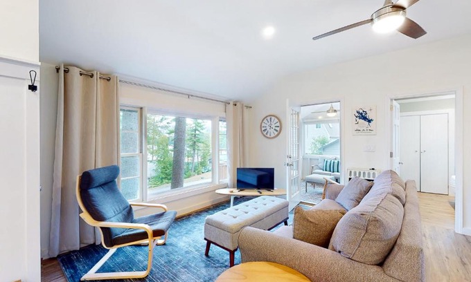 Alton Bay Casa | Sunrise Cottage