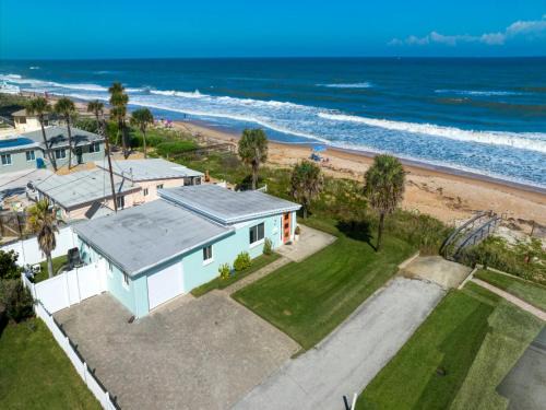 O'byrne Casa | Sunrise Cottage by the Sea