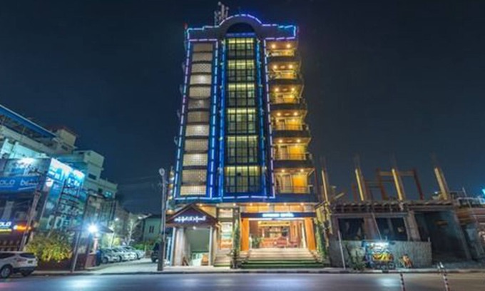 Mandalay Hotel | Sunrise Hotel