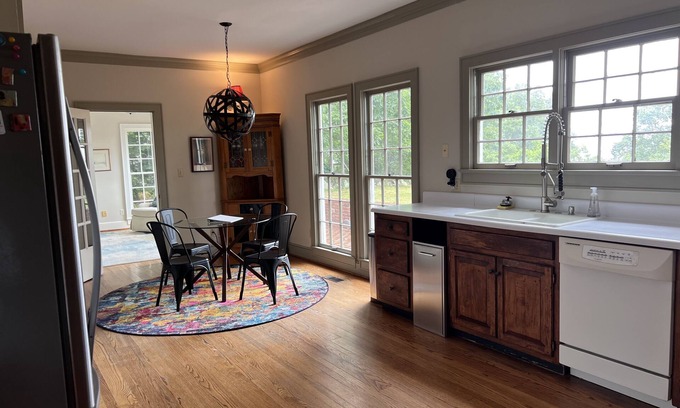 Dalton Casa | Sunrise in the Treetops