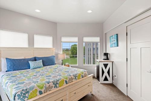 Harbor Village Casa | Sunrise Resort Room #308