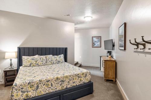 Harbor Village Casa | Sunrise Resort Room #304