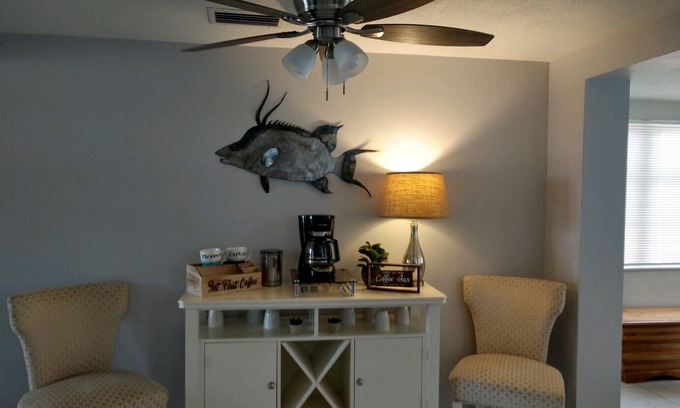 Forest Hills Casa | Sunrise, Suntan, Sunset repeat! Coastal getaway! 2 bd, pet and kid friendly