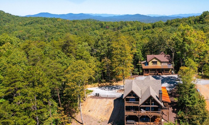 Blue Ridge Cabina | Sunrock Mountain Dream I & II ~ 2 SideBySide Luxury Cabins