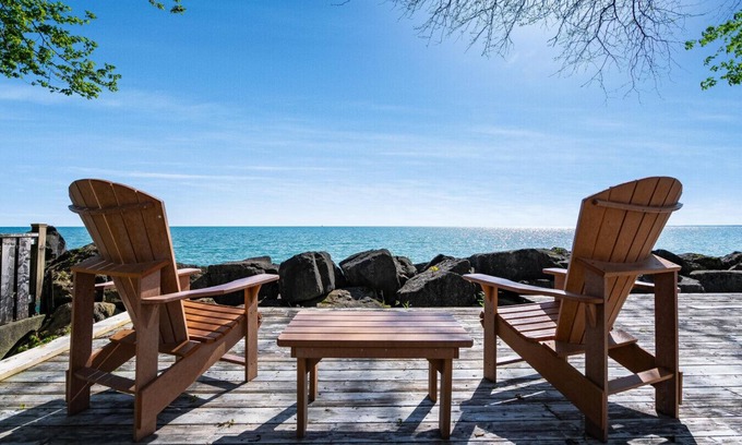 Leamington Apartamento | Sunroom Shores Lake Retreat Near Point Pelee